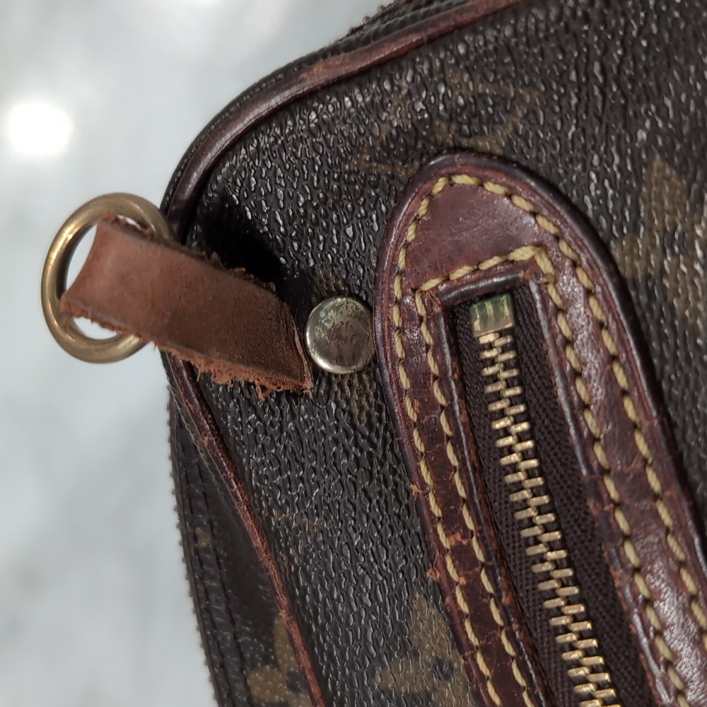 Authentic Louis Vuitton Clutch - Marley Dragonne   cosmetics, toiltery - Picture 11 of 14